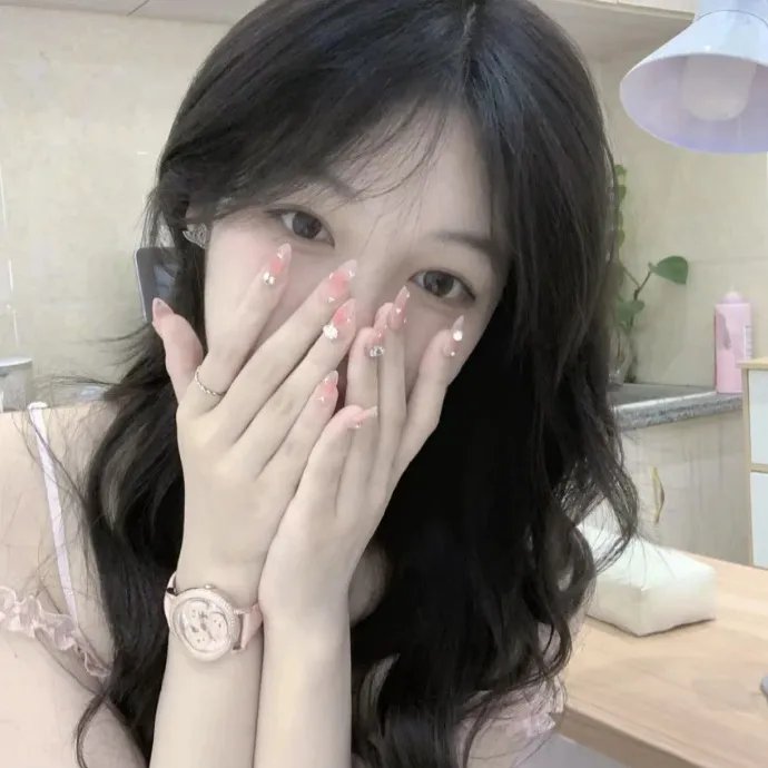 玻璃牢房
